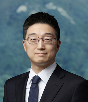 홍석재 사진