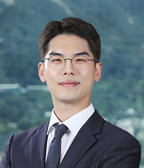 김현배 사진