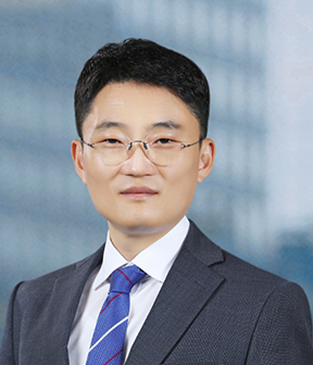 홍수용 사진