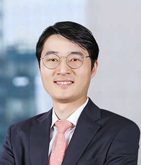 김용수 사진