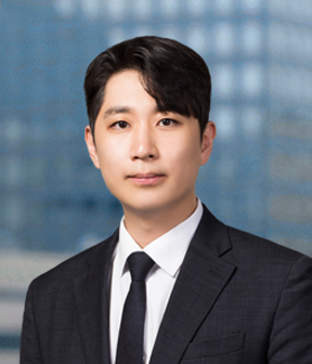 김웅규 사진