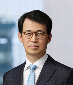 유욱 사진