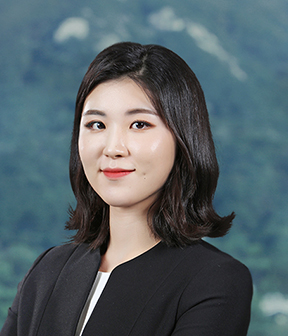 강유진 사진